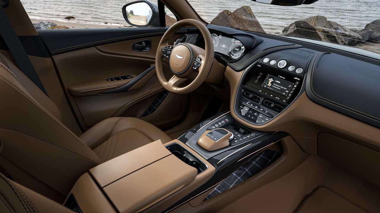 Aston Martin DBX Bowmore Edition