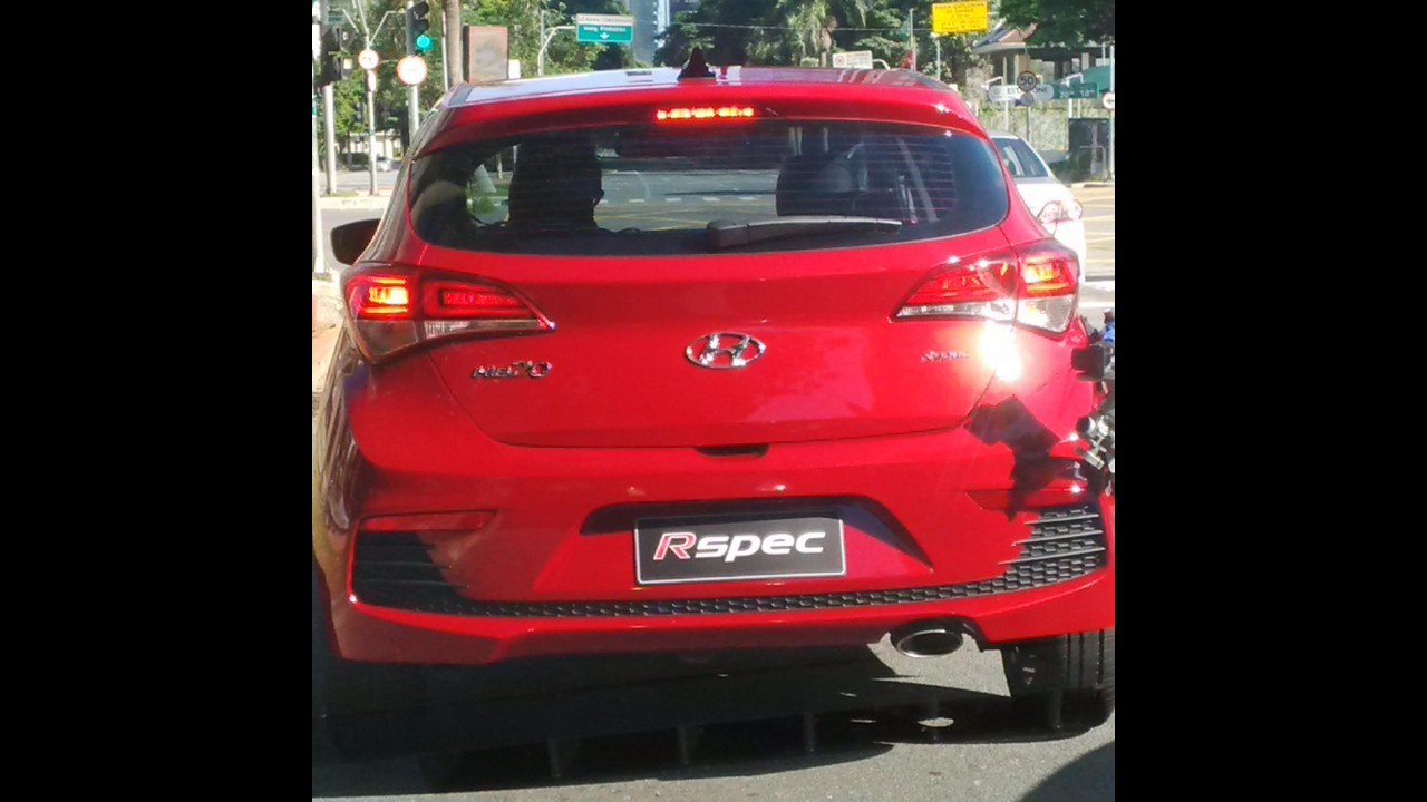 Flagra! Hyundai HB20 1.0 turbo chega depois do Rspec
