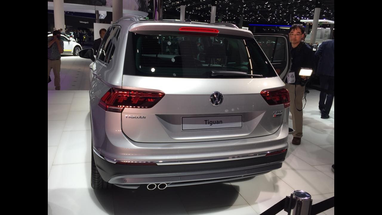 Frankfurt: Tiguan 2016 cresce e incorpora nova identidade da Volks