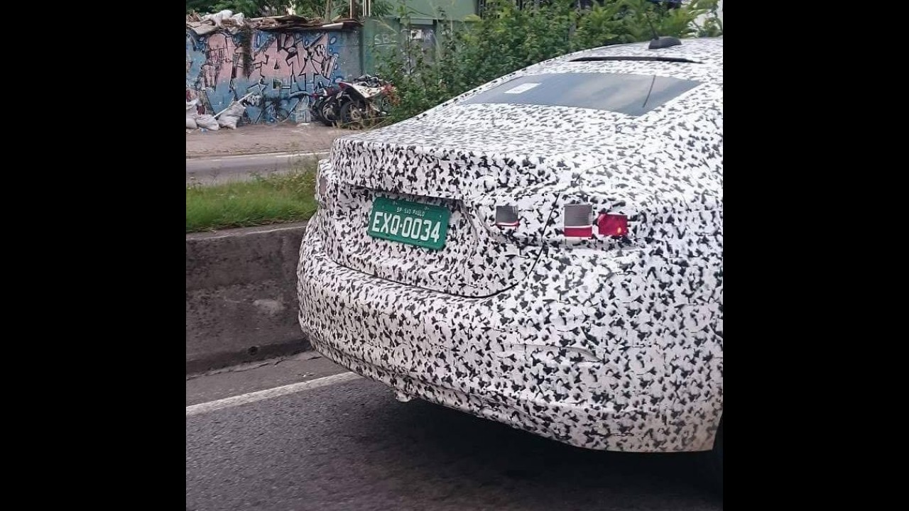 Flagra: novo Cruze é clicado por leitores rodando em São Paulo