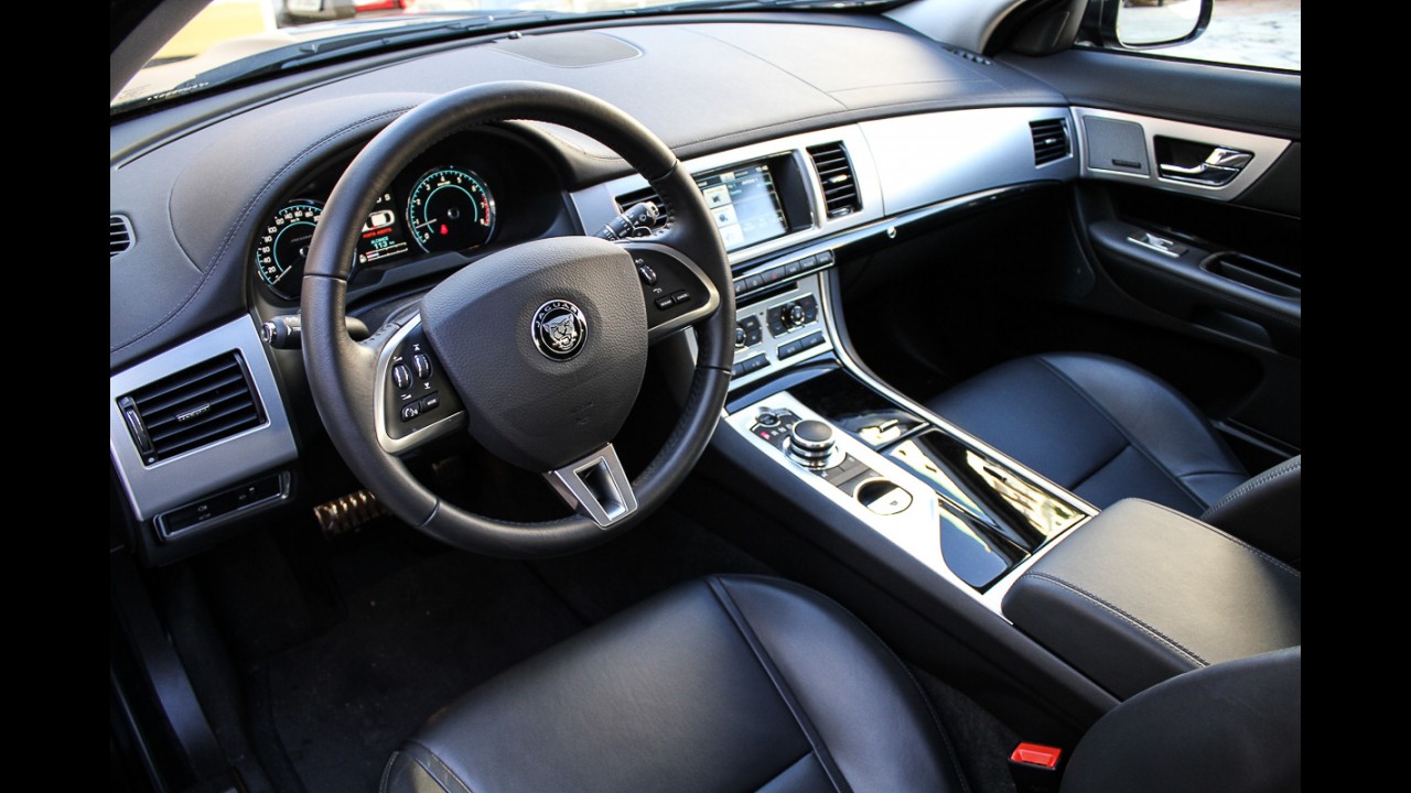 Avaliação: Jaguar XF Sport Luxury 2015 é predador em traje esporte-fino