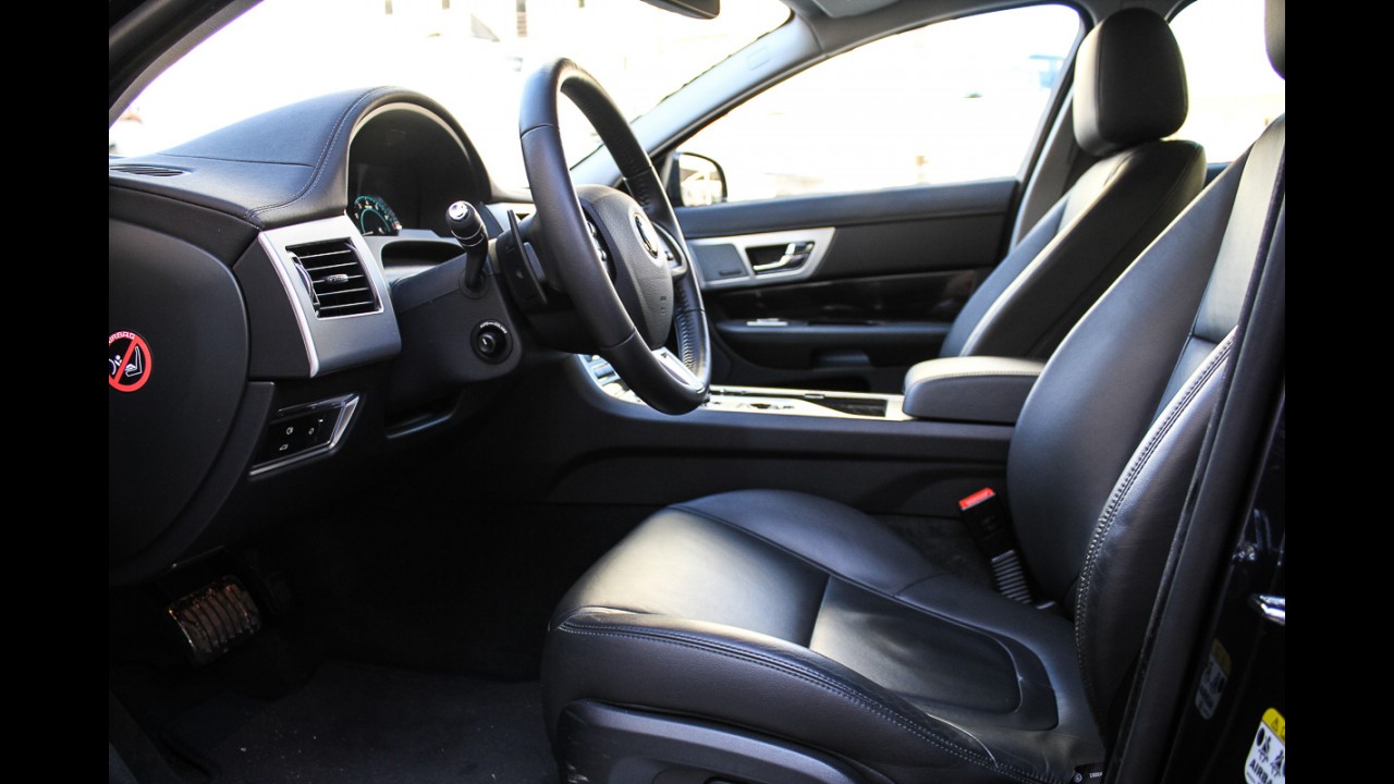 Avaliação: Jaguar XF Sport Luxury 2015 é predador em traje esporte-fino