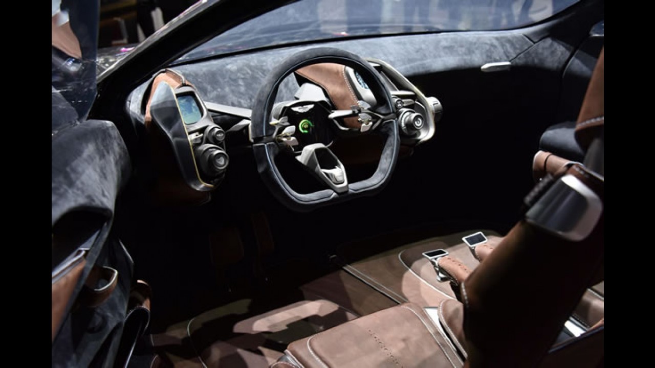 Genebra: Aston Martin surpreende com cupê-crossover DBX Concept