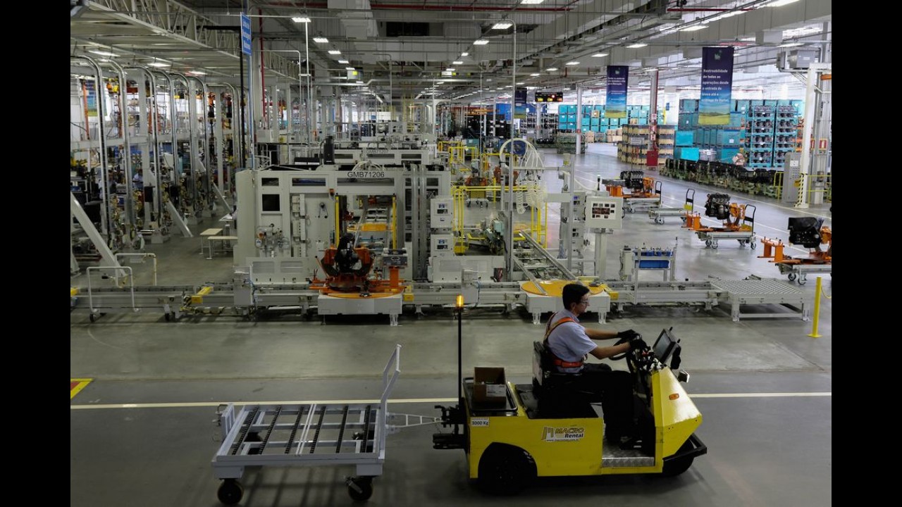 Fábrica da GM em Joinville completa 3 anos; unidade produz motores 1.0 e 1.4