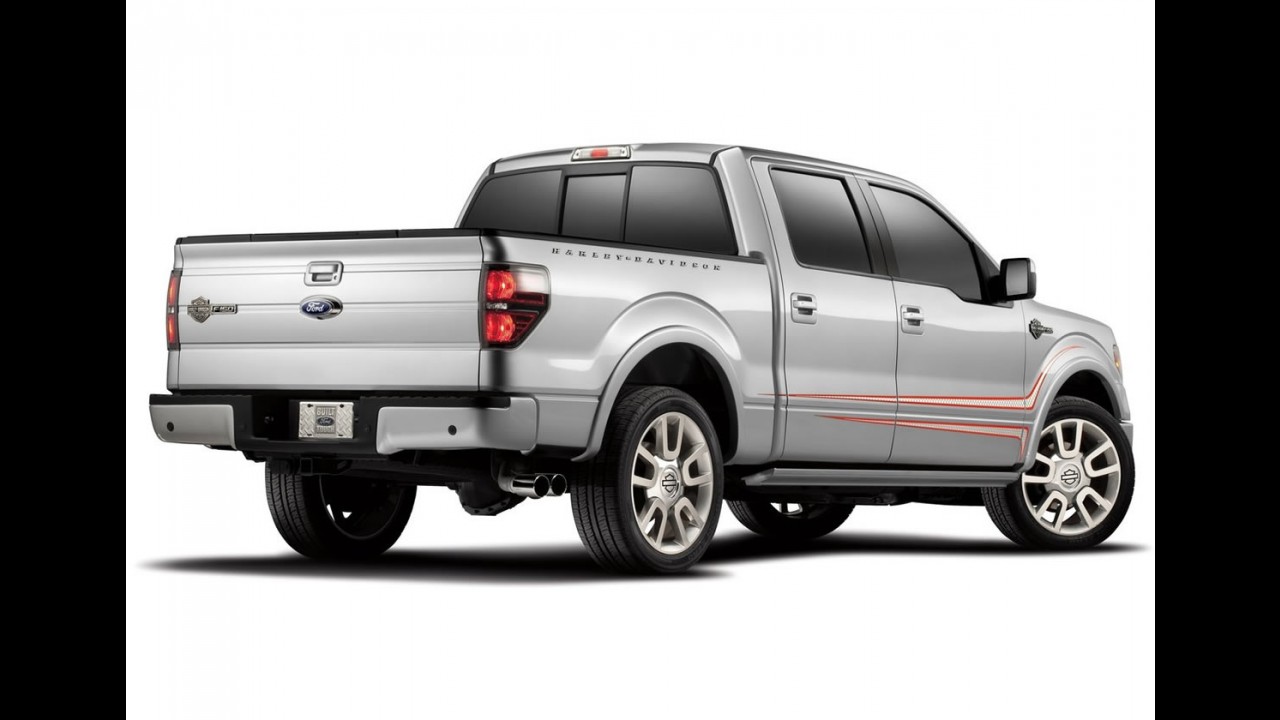 Ford F-150 Harley Davidson 2011 tem motor V8 de 411cv