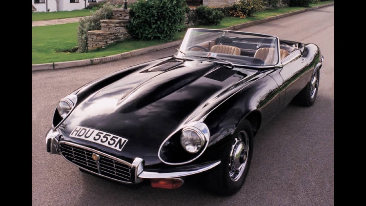 Jaguar comemora os 50 anos do E-Type