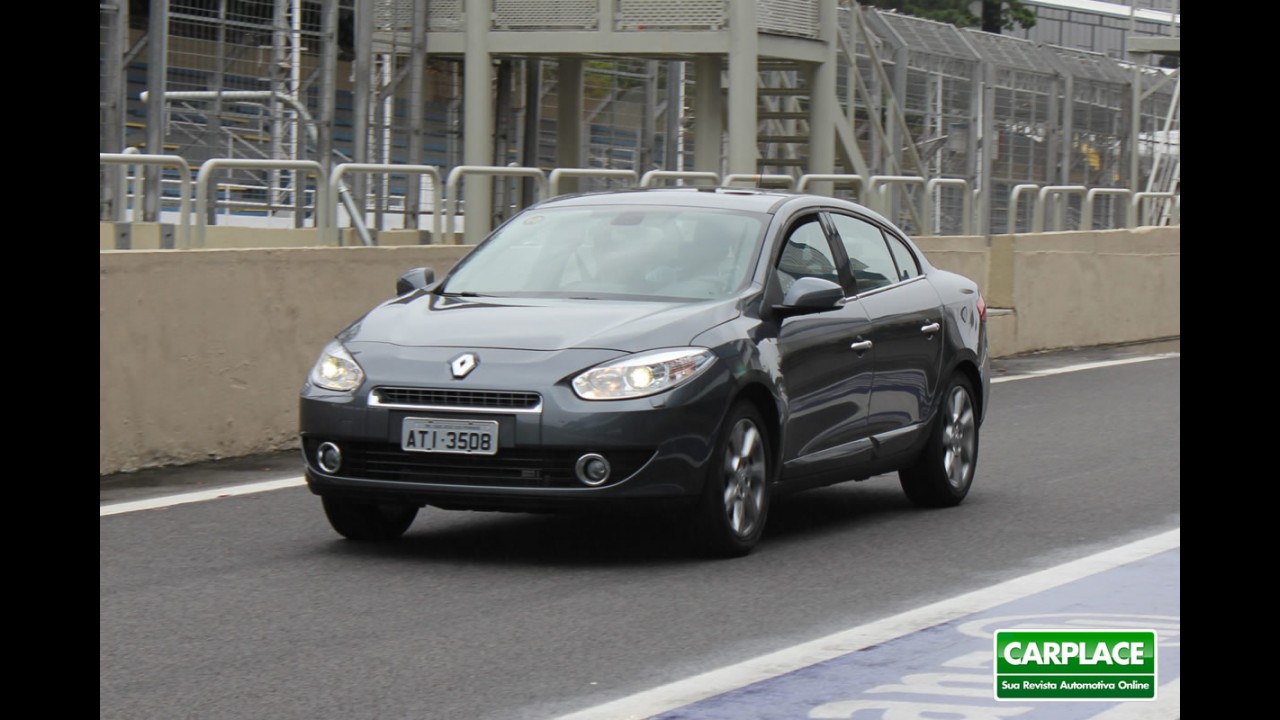 Testamos Novo Renault Fluence no limite no Autódromo de Interlagos