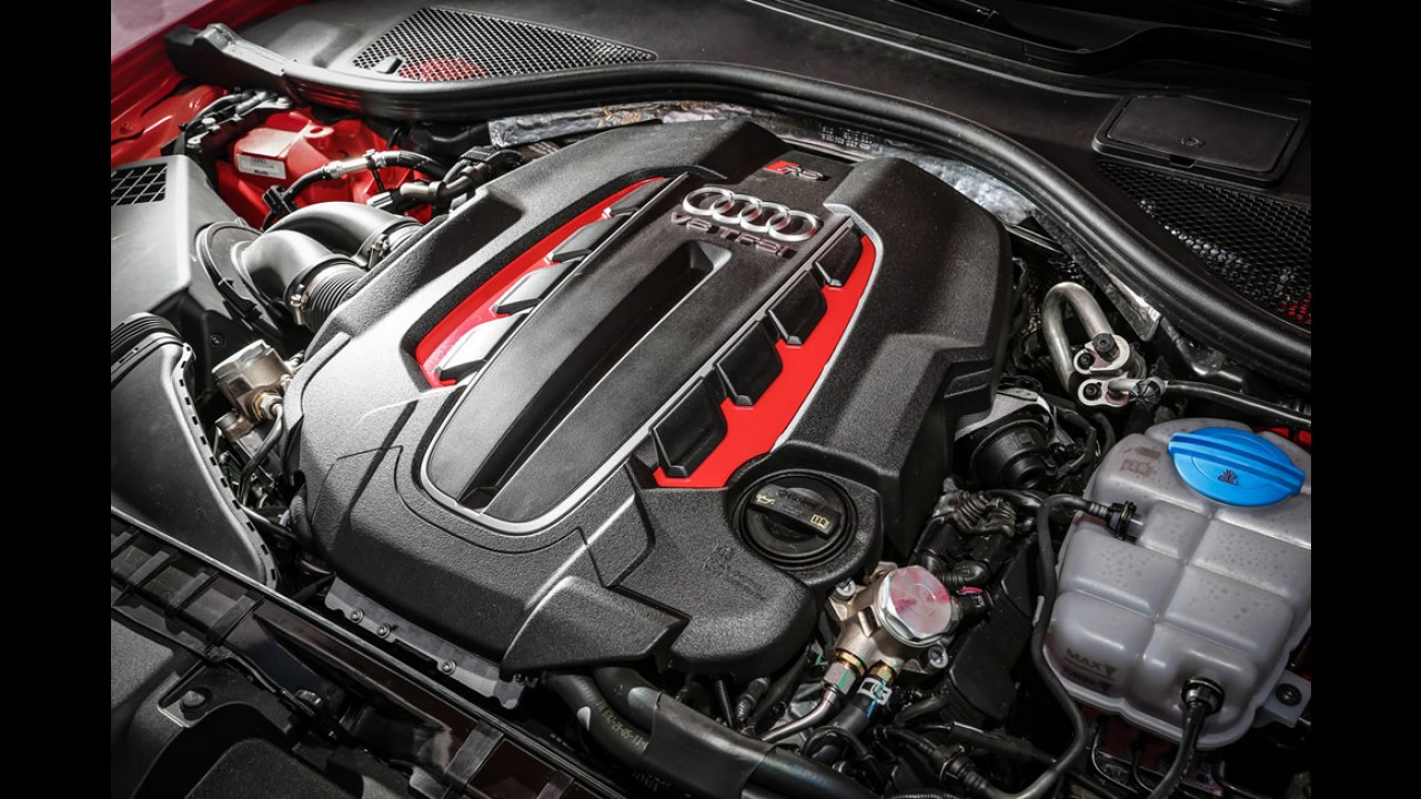 Teste CARPLACE: Audi RS6 e Ducati Streetfighter 848 - dinheiro traz velocidade