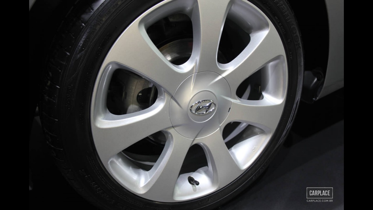 Salão do Automóvel: Hyundai surpreende e traz Elantra com motor 2.0 Flex de 174 cv