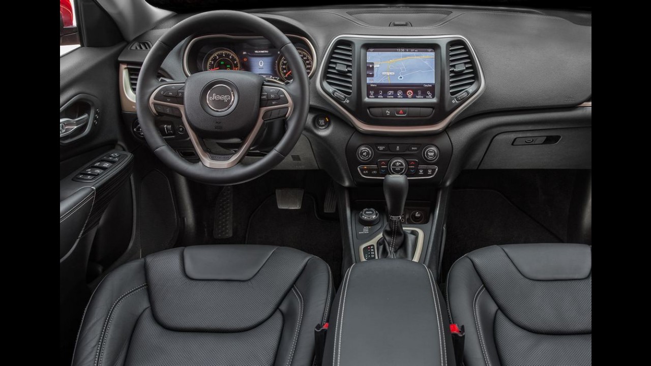 Volta Rápida: Jeep Cherokee ousa no estilo sem perder a essência