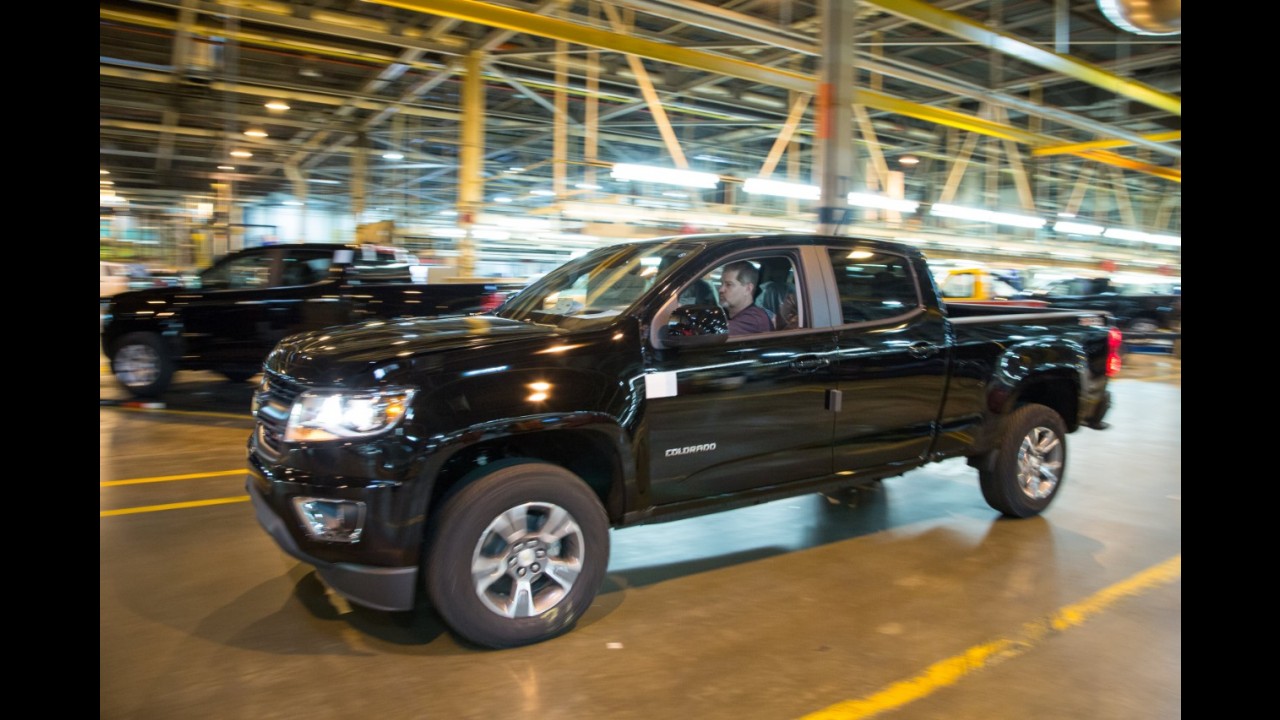 Irmã gringa da S10, Colorado faz sucesso e ganha terceiro turno na produção