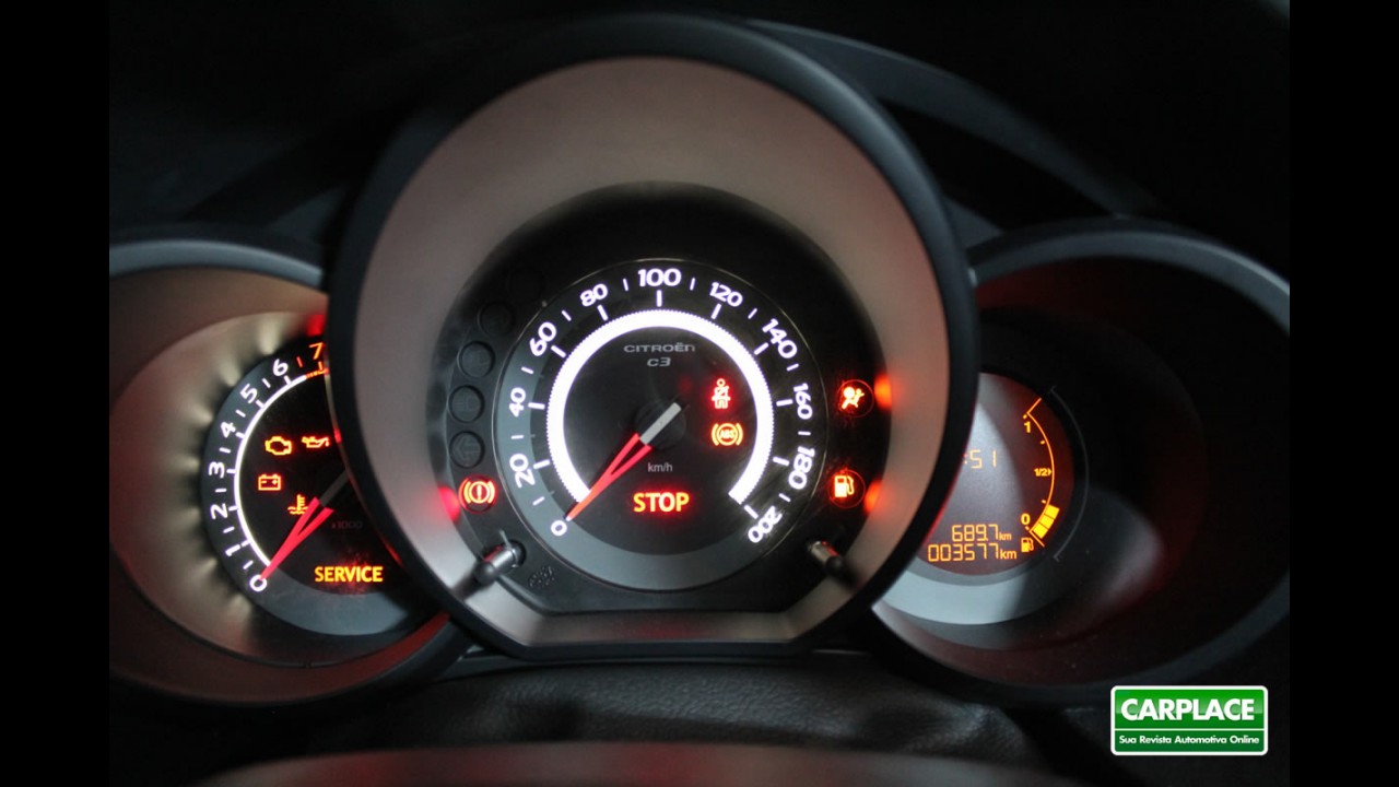 Garagem CARPLACE: Detalhes do acabamento e itens de série do Novo Citroën C3 Picasso