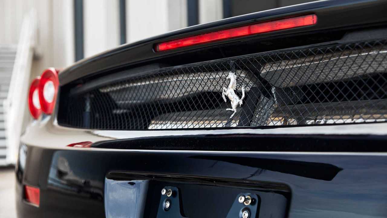 Ferrari Enzo Ferrari negro del 2003 a subasta
