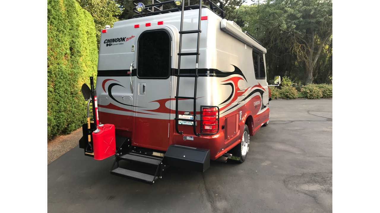 Кемпер в стиле Hummer H2
