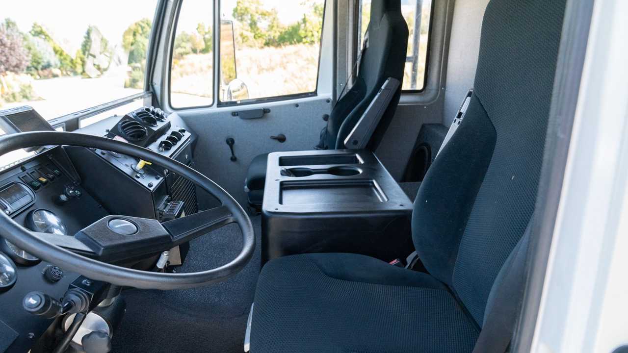Titan XD 4400 4x4 Camper 2012