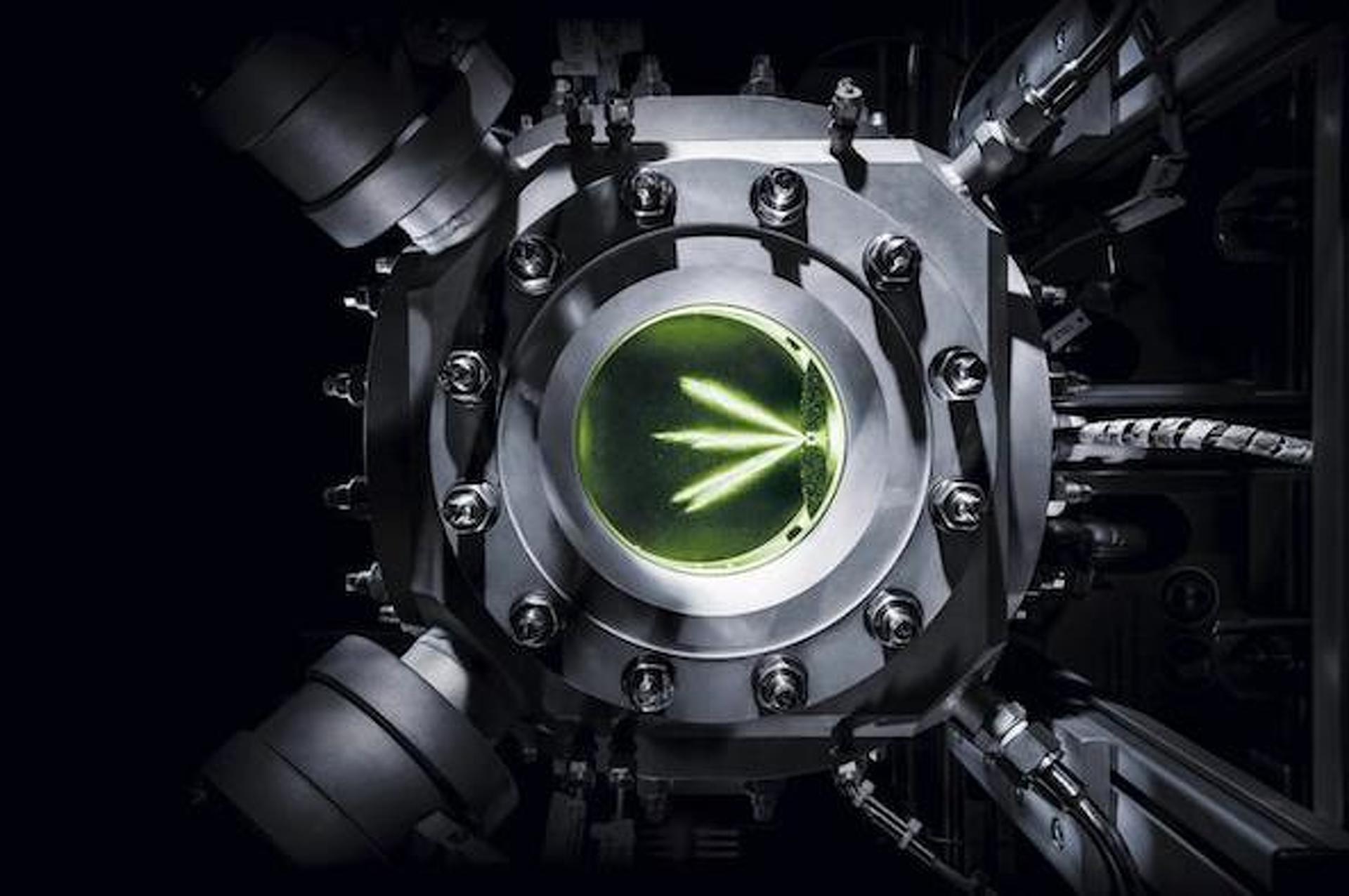 Audi Engineers Use Glass Combustion Chamber to Test New Synthetic Fuel