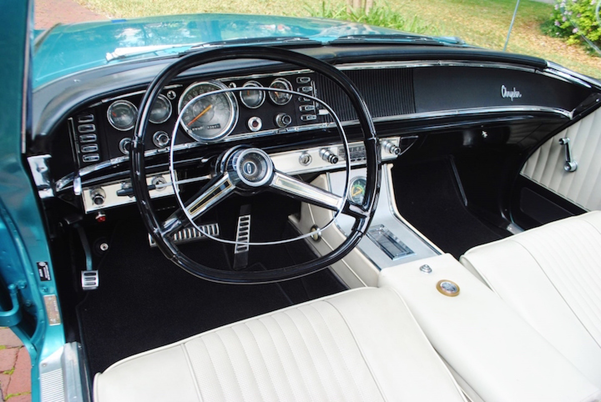 Set the Pace With This 1963 Chrysler 300 ‘Pace Setter’ Special Edition