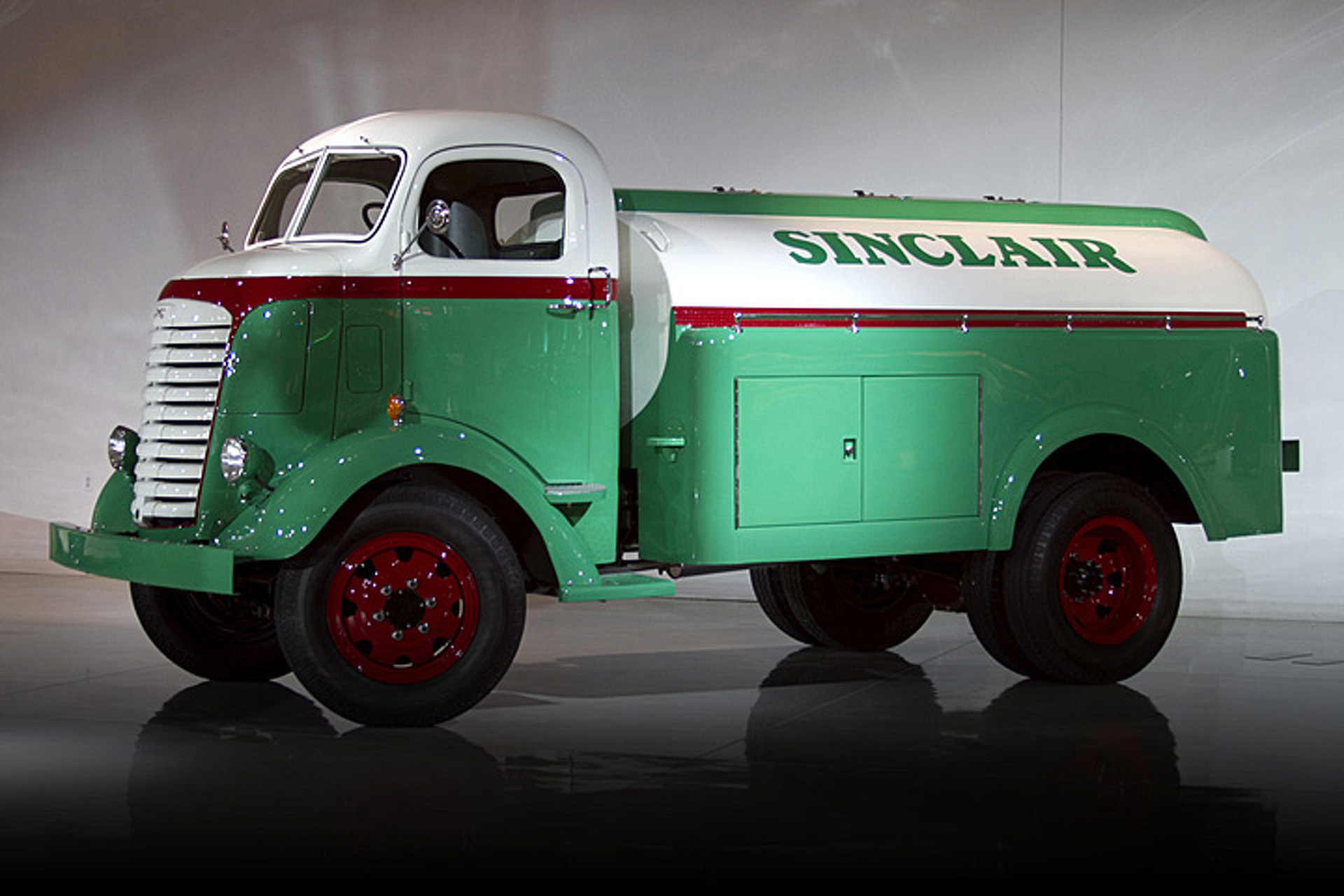 Classic Cars Take Center Stage at Hilton Head Island