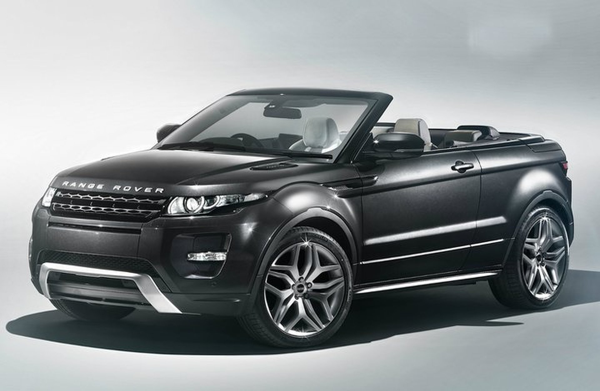 Land Rover Teases Evoque Convertible With London Wireframe Sculpture