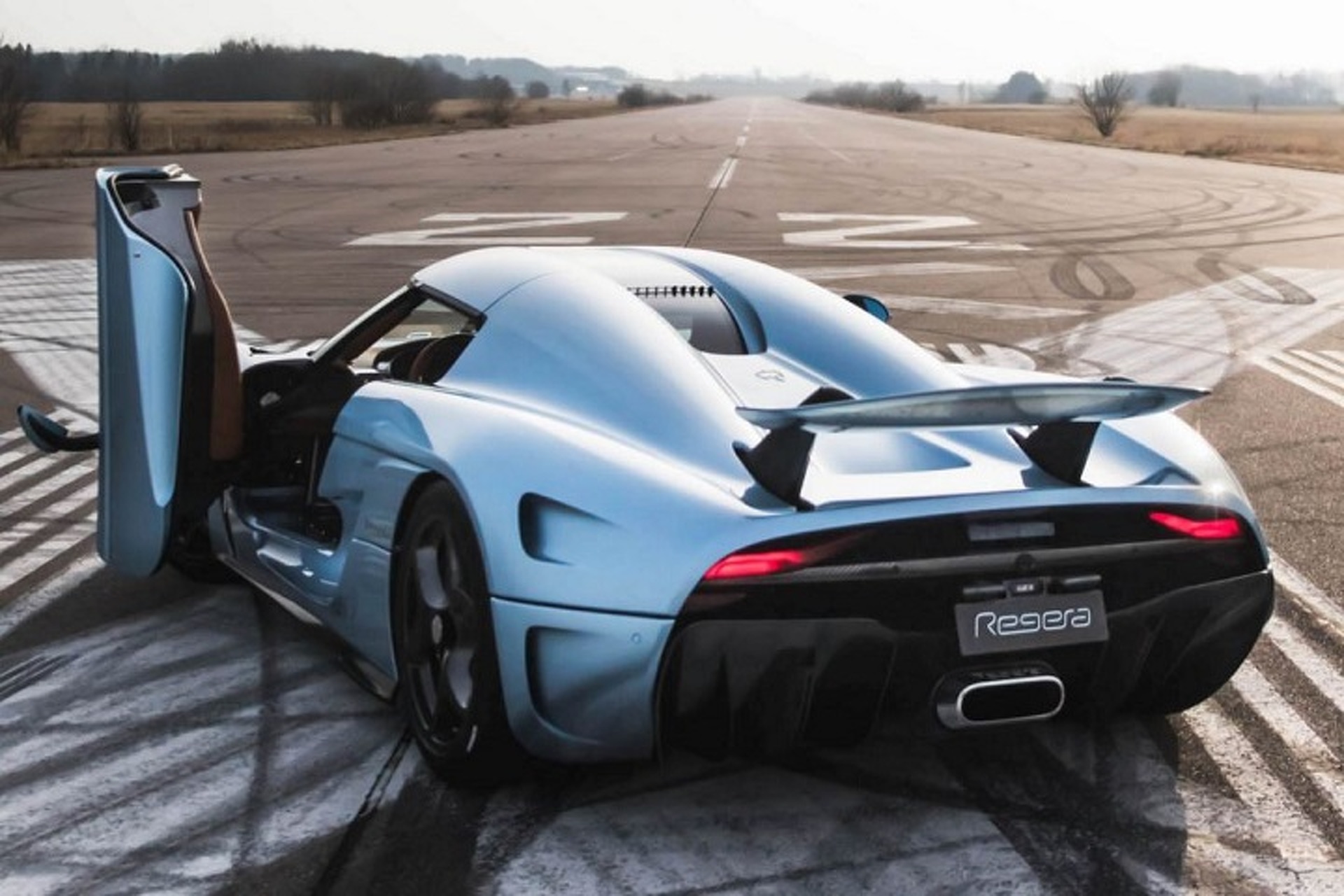 Koenigsegg Will Build a Four-Door Super Sedan