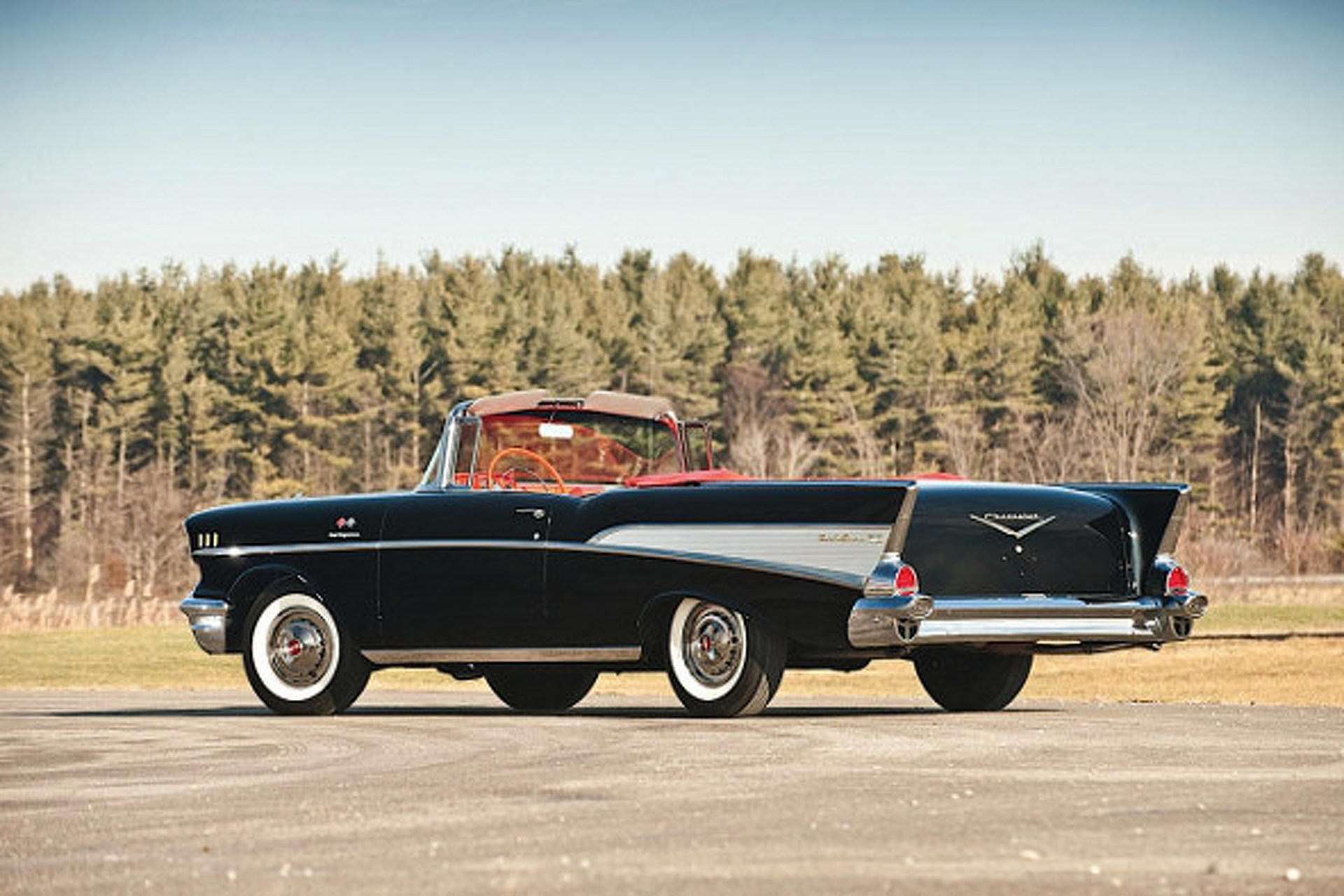 Simply Cool: the ’57 Chevy Bel Air Convertible