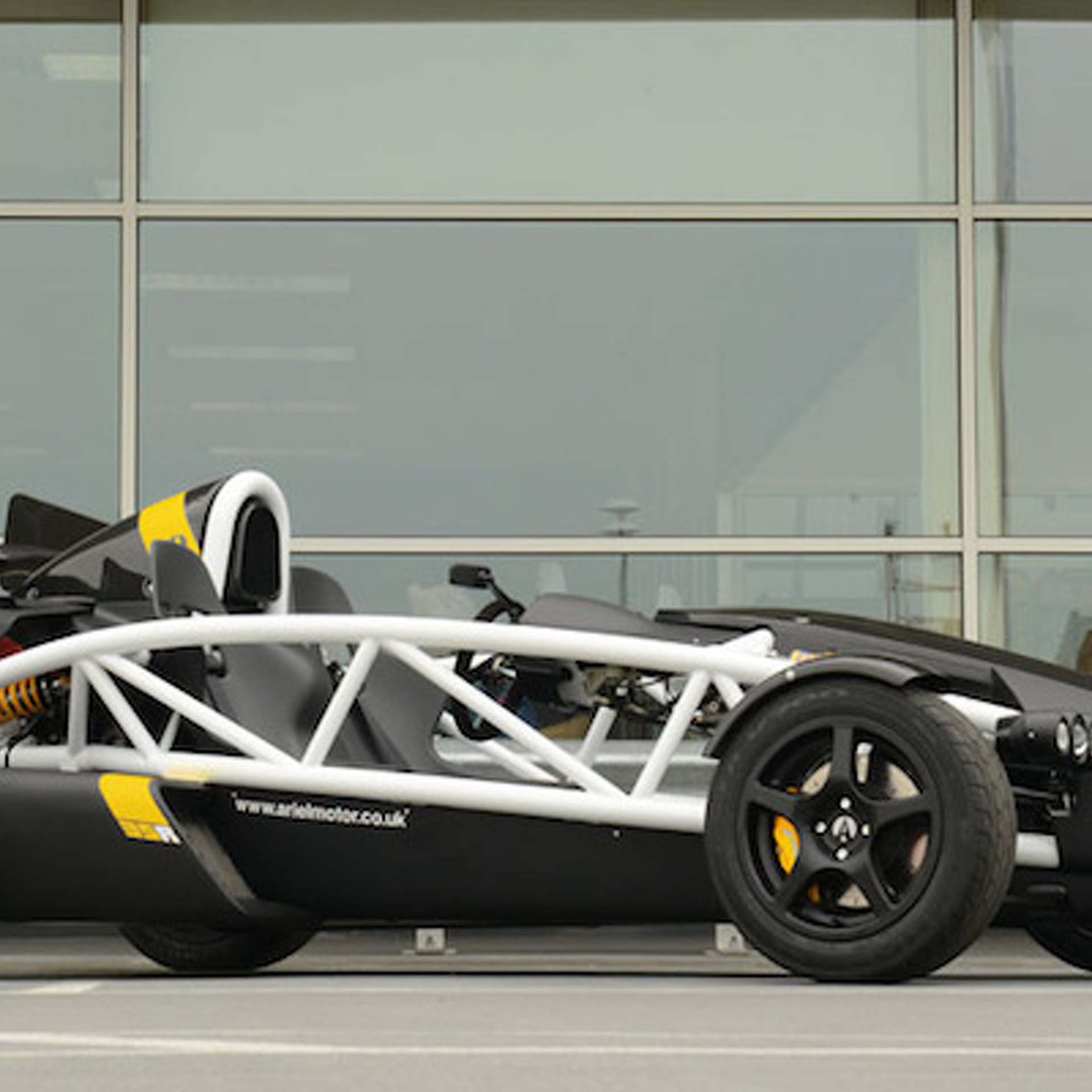 Ariel Atom 3 5r Debuts With Minimalist Looks Supercar