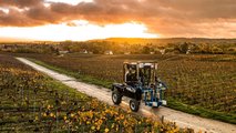 foto New Holland: trattori scavallanti TE6 per vigneto