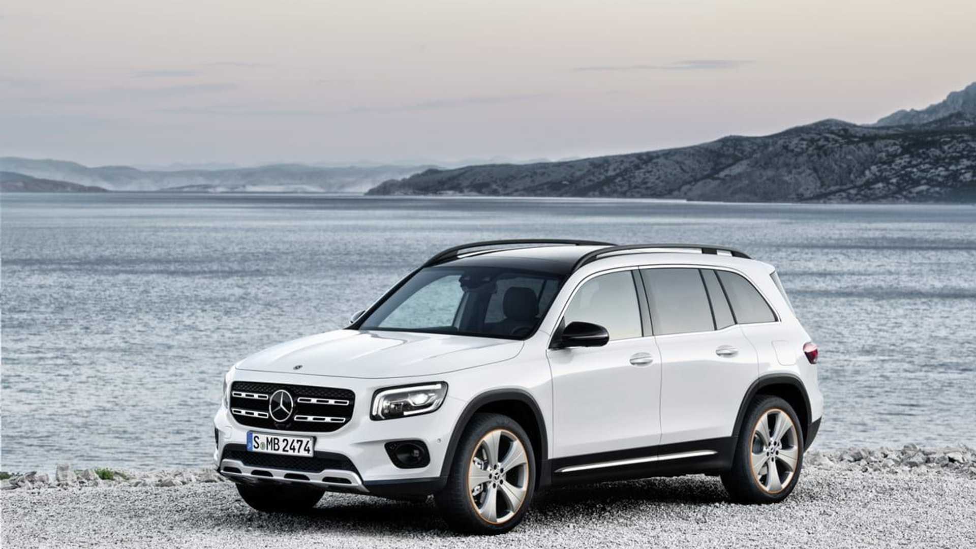 Mercedes-Benz Unveils the GLB