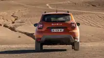 Foto - Dacia Duster (2023), la prova nel deserto