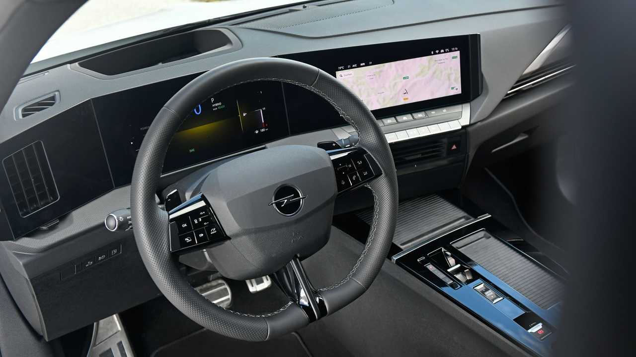 Primera prueba Opel Astra GSe 2023