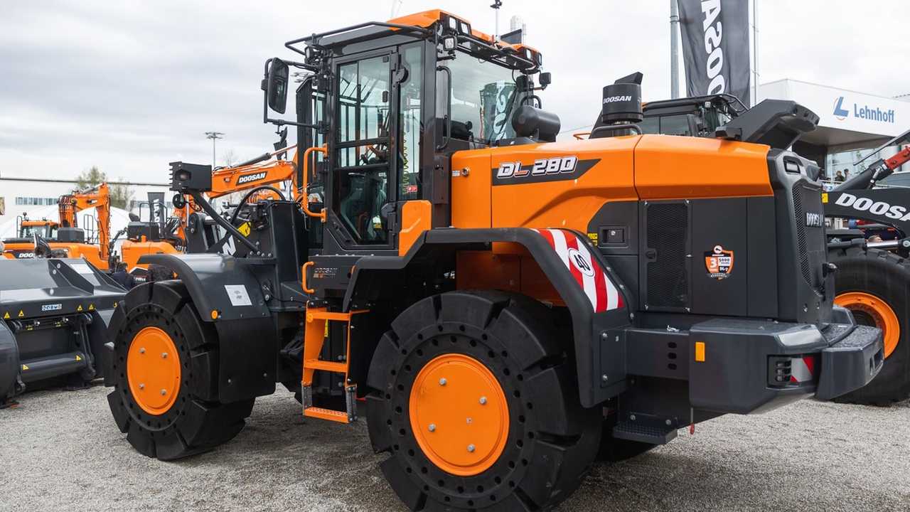 Doosan: kit smaltimento e riciclo dei rifiuti per le pale gommate
