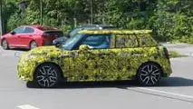 Mini Cooper 5-Türer (2024) als Erlkönig erwischt
