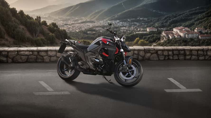 BMW Motorrad yenilenen R 1300 ailesi modellerini tanıttı 
