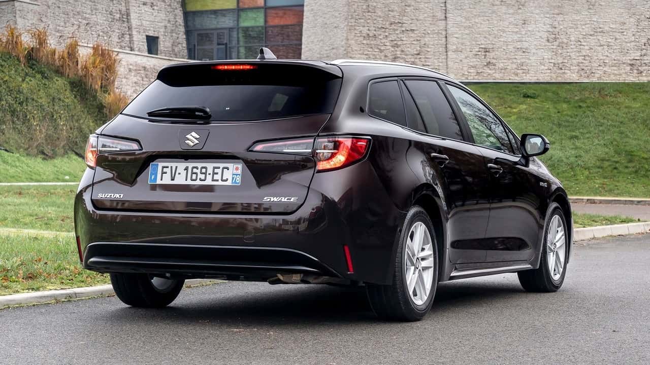 Suzuki Swace 2025 compra familiar
