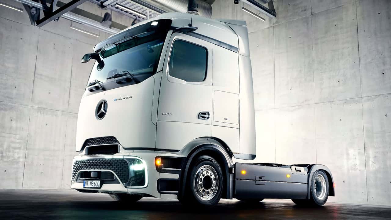 Mercedes-Benz Trucks eActros Lowliner (2026)