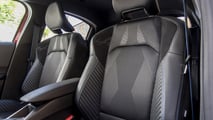  Renault Clio full hybrid E-Tech, l'auto protagonista di YouTester 2026
