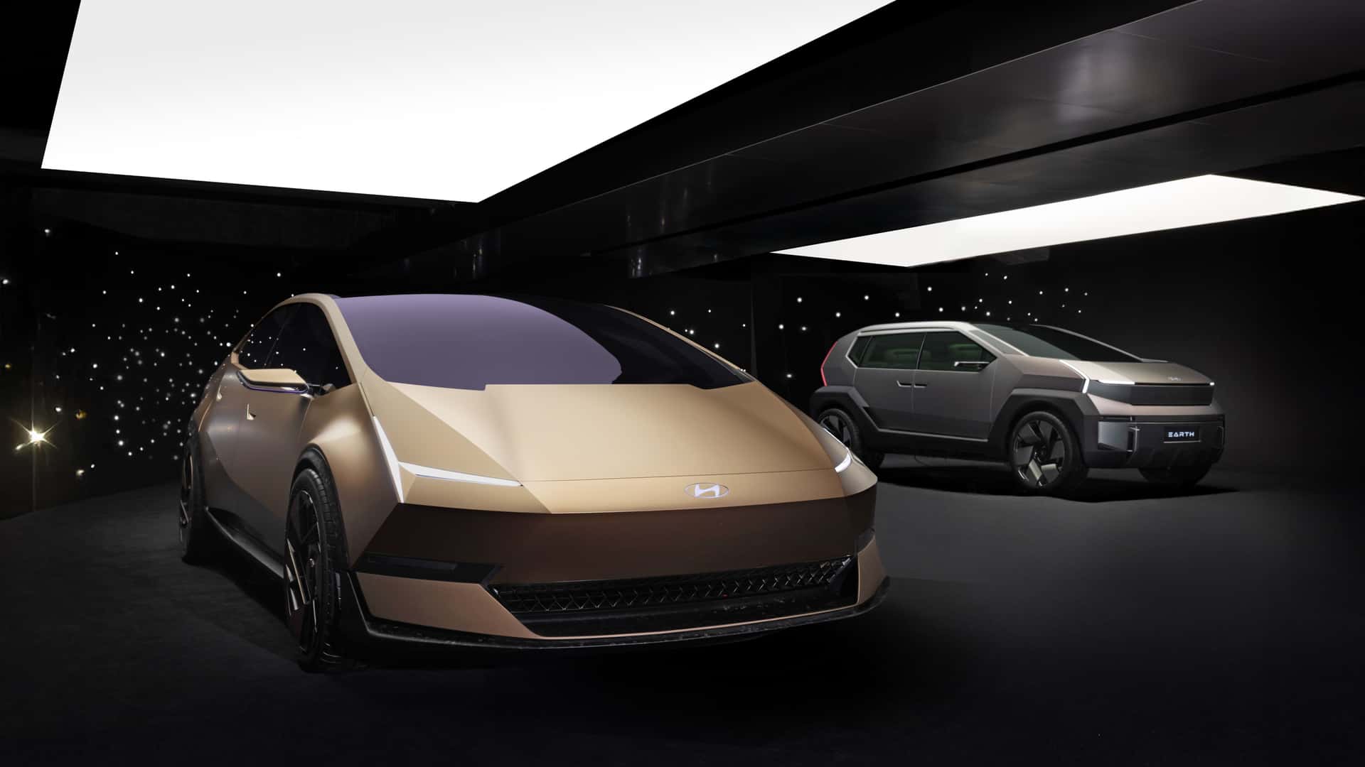 Hyundai Unveils Ioniq Brand Concepts for China: Venus and Earth