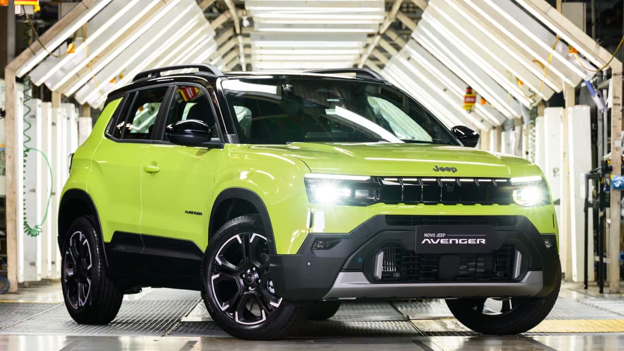Jeep Avenger começa a ser produzido com eletrificação de Fiat Pulse, não do Renegade