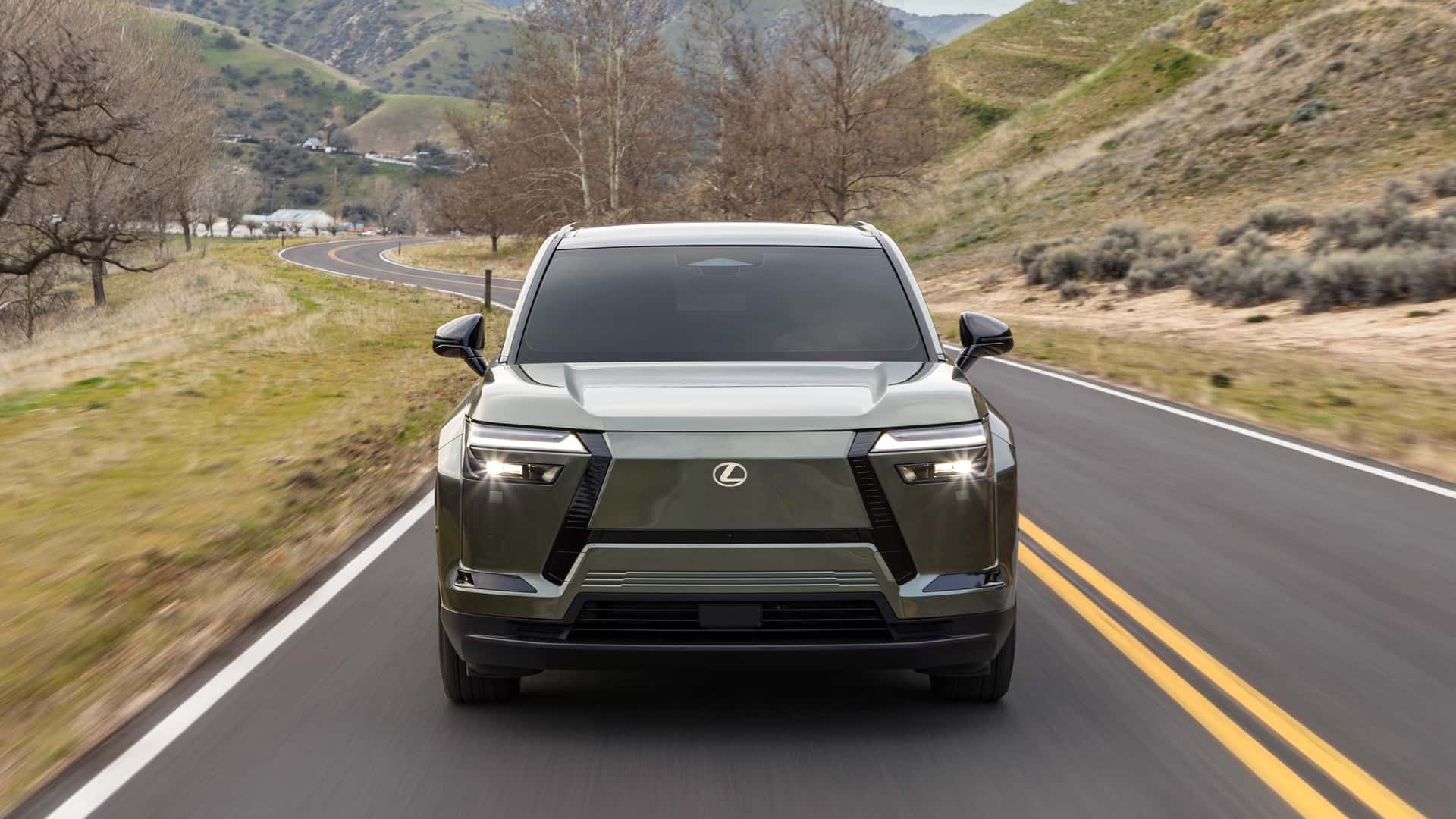 https://cdn.motor1.com/images/mgl/wl8wKL/s1/2027-lexus-tz.jpg