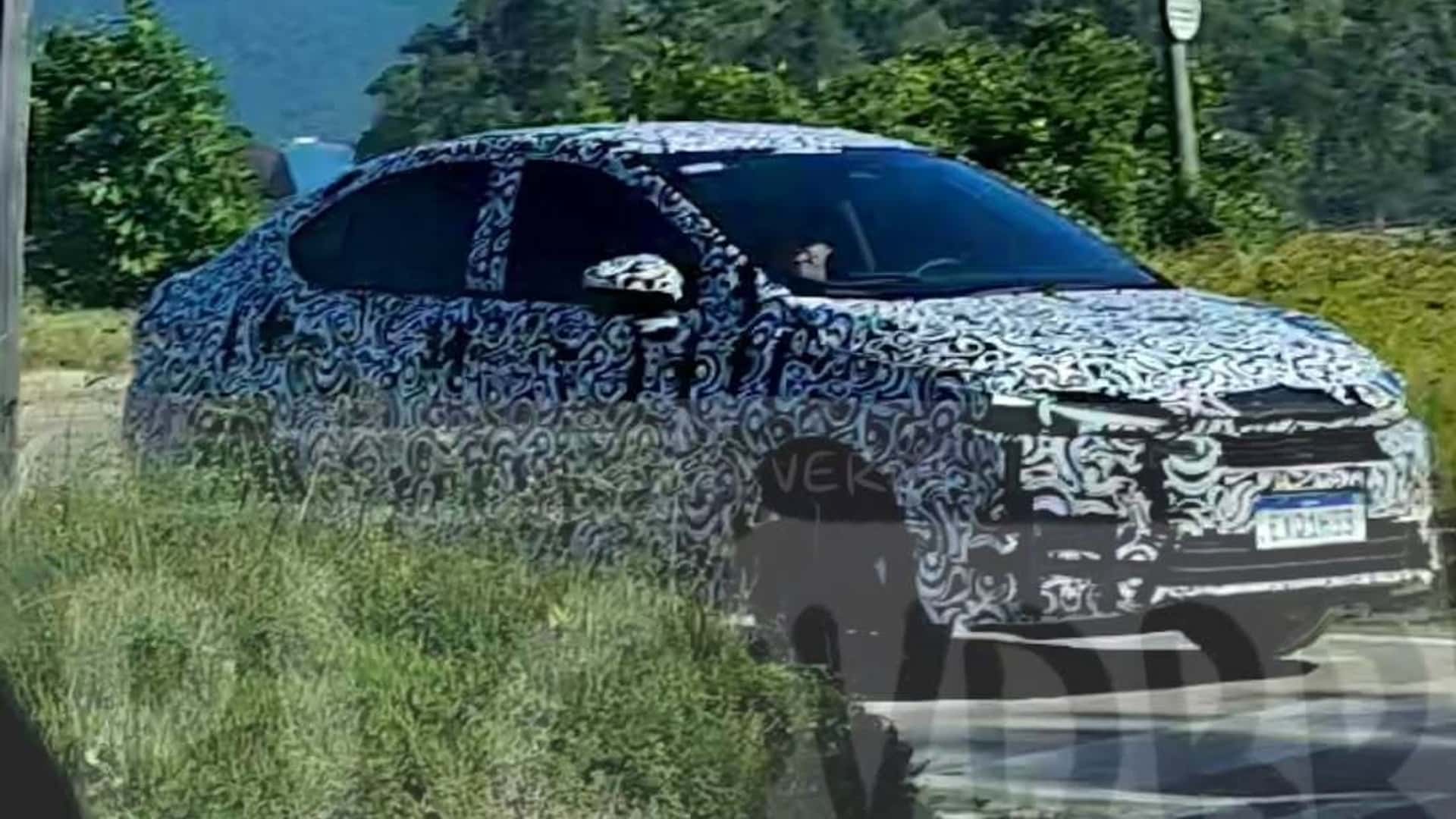 Flagra: Honda City 2027 mudará visual de novo para se diferenciar do WR-V