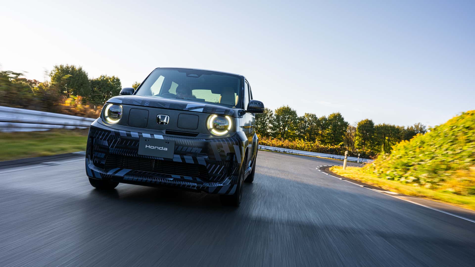 The Honda Super-One Is A Delightful, Tiny Electric Hot Hatch