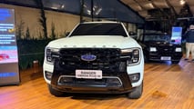 Ford Ranger híbrida aparece no Brasil