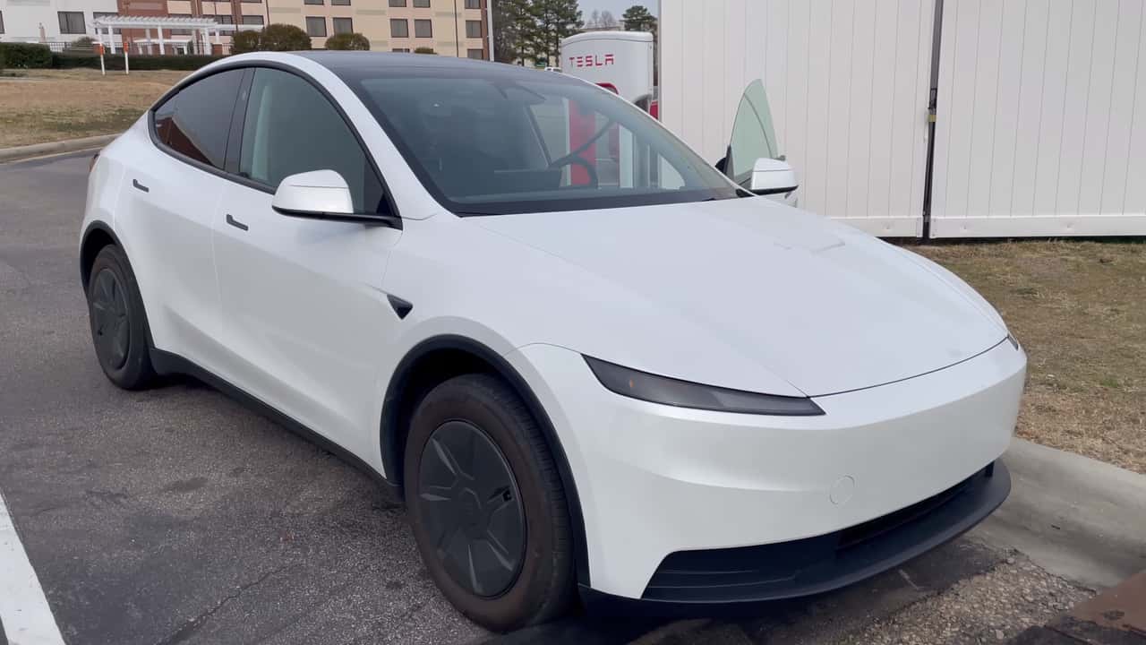 ‘Insanely Efficient’: The Cheapest Tesla Model Y Tackles The 70 MPH Range Test