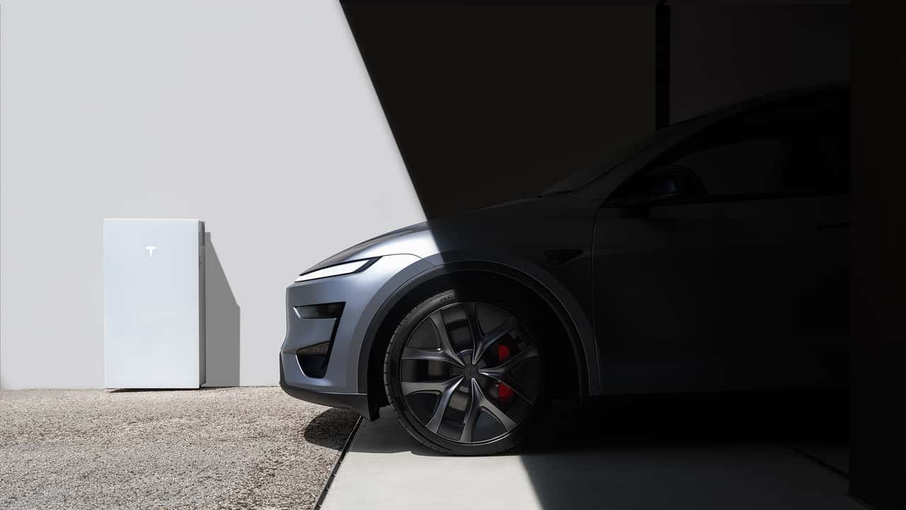 Nuova Tesla Model Y Performance 2025