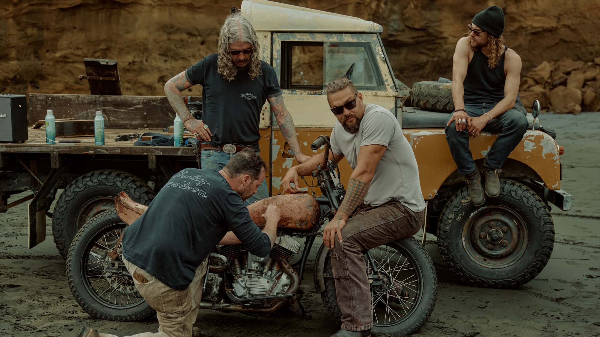 Jason Momoa【HarleyDavidson×On The Roam】レーシングフーディ Harley-Davidson & Momoa's Adventure-Ready Apparel Launch