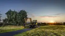 JCB Hydradig Pro: escavatore gommato porta attrezzi