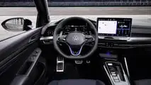 Volkswagen Golf R, gli interni
