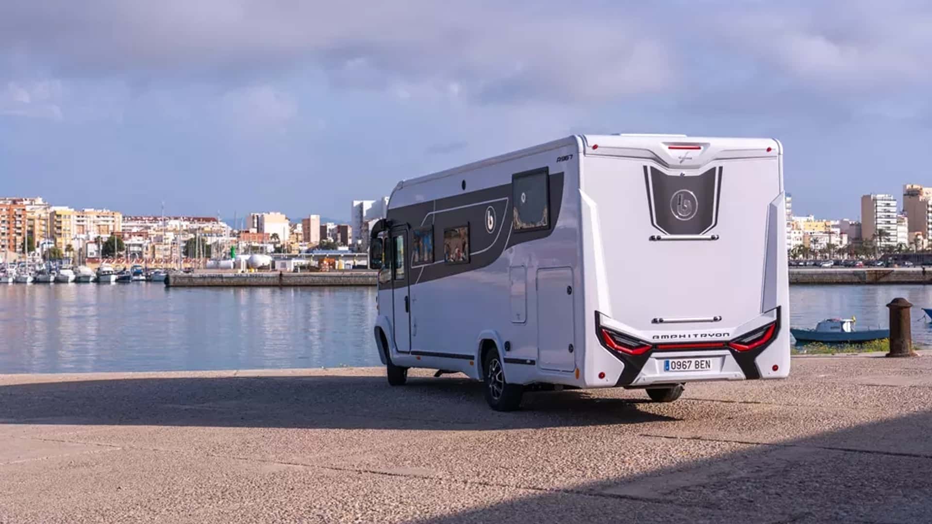 Benimar estrena la Amphitryon A981, una autocaravana integral de seis metros con habitáculo de 7,40