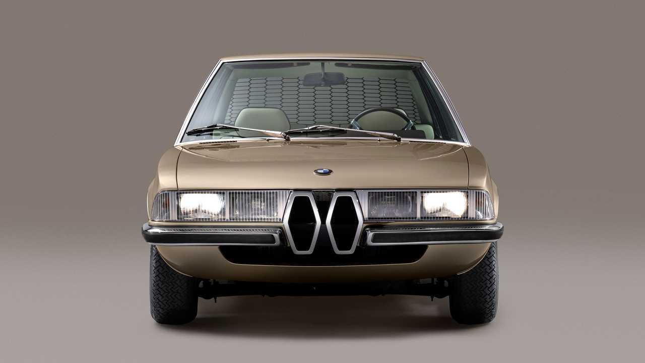 BMW Garmisch (1970) reconstrucción 2019