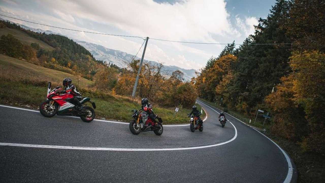 2022 Energica Models - Apex
